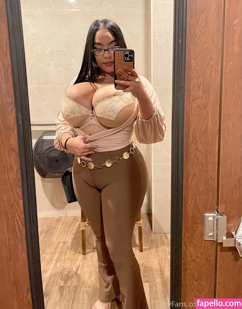 Jaki Senpai Onlyfans Photo Gallery 