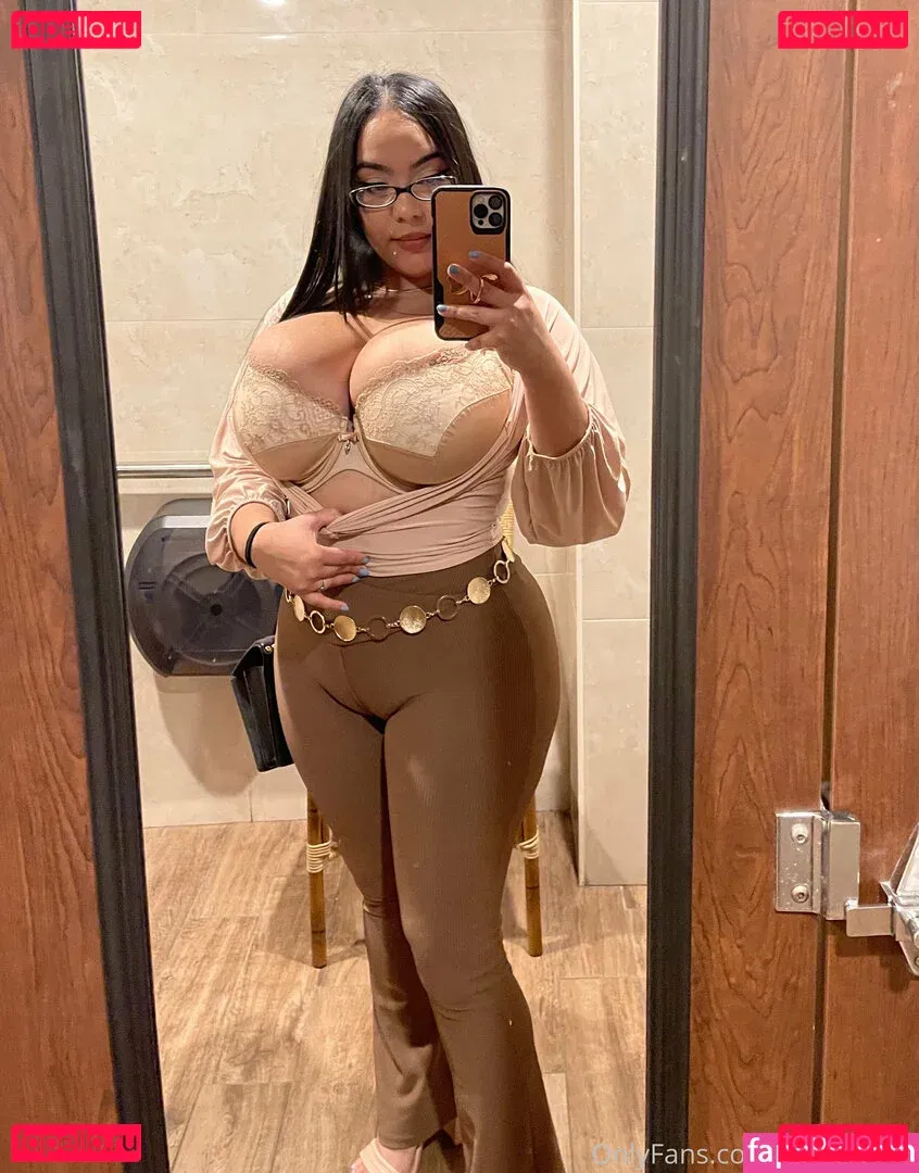 Jaki Senpai Onlyfans Photo Gallery 