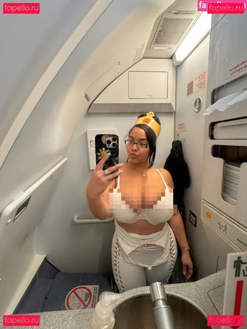 Jaki Senpai Onlyfans Photo Gallery 