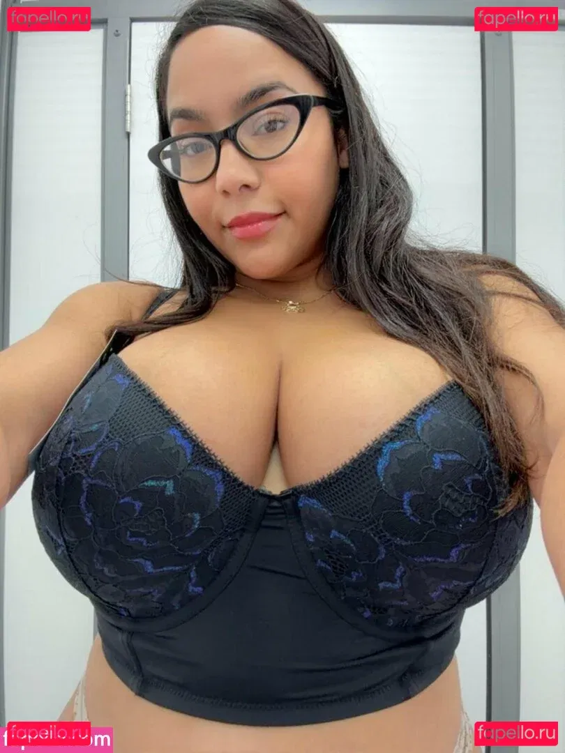 Jaki Senpai Onlyfans Photo Gallery 