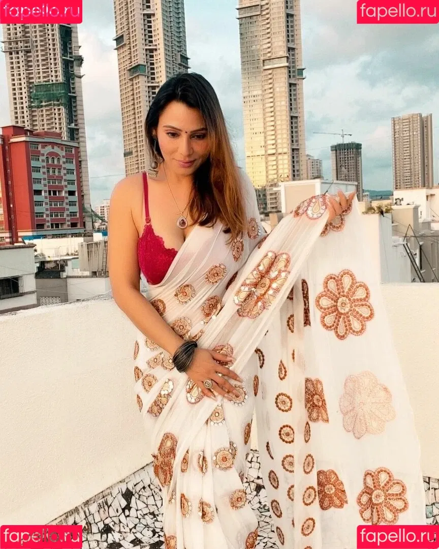 Karrishma Kar Onlyfans Photo Gallery 