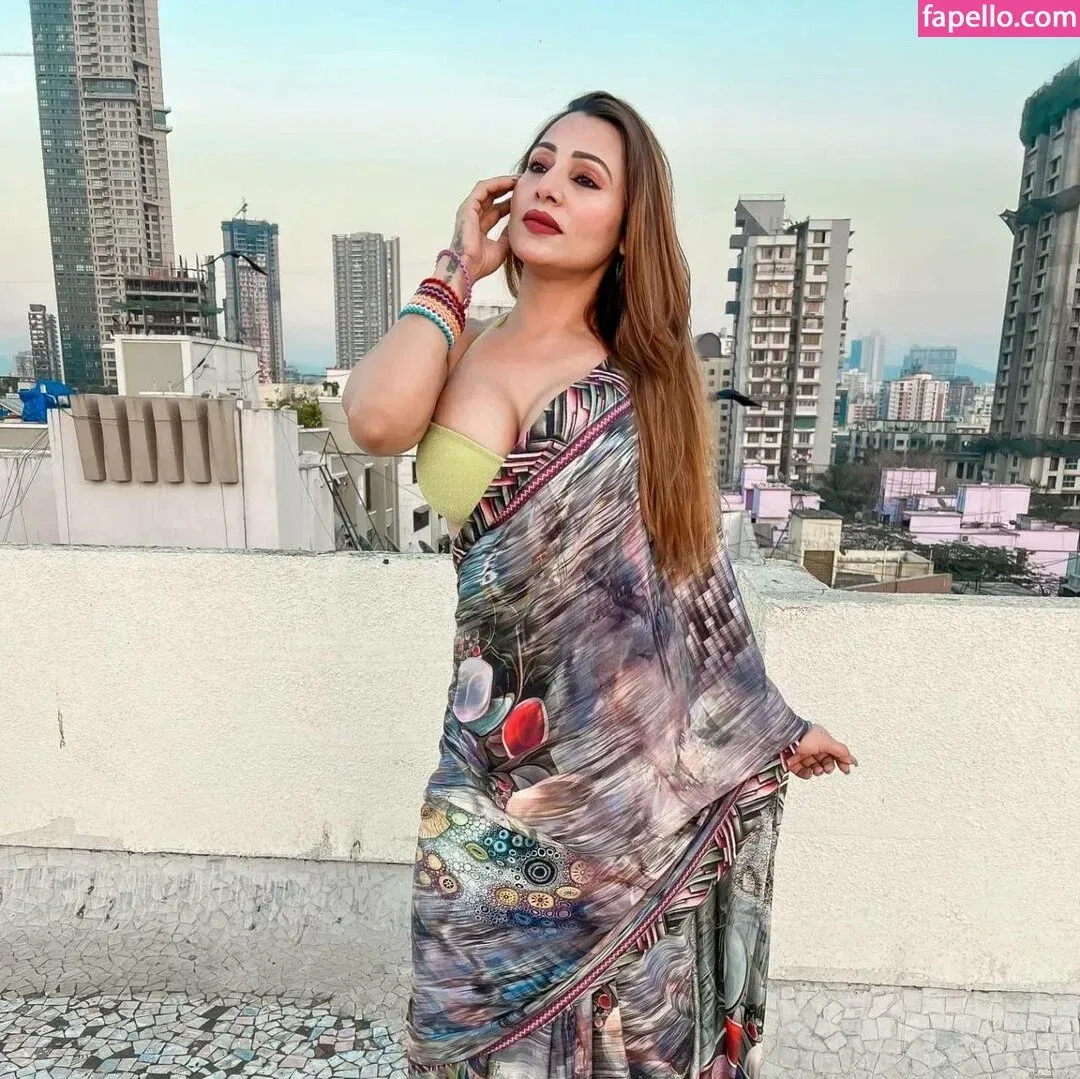Karrishma Kar Onlyfans Photo Gallery 