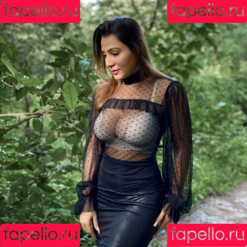 Karrishma Kar Onlyfans Photo Gallery 