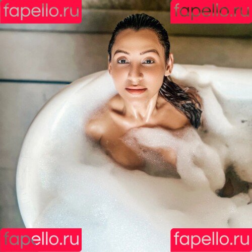 Karrishma Kar Onlyfans Photo Gallery 