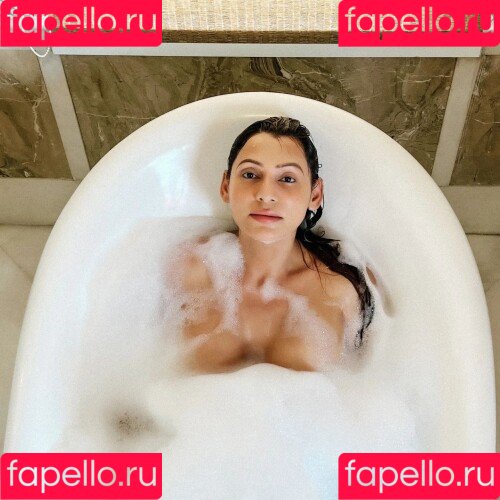 Karrishma Kar Onlyfans Photo Gallery 