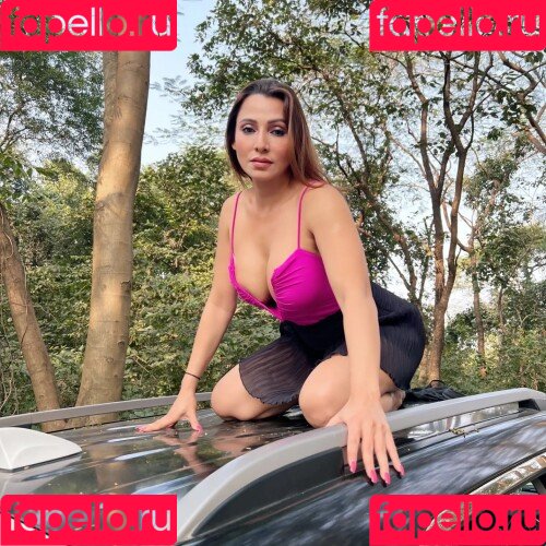 Karrishma Kar Onlyfans Photo Gallery 