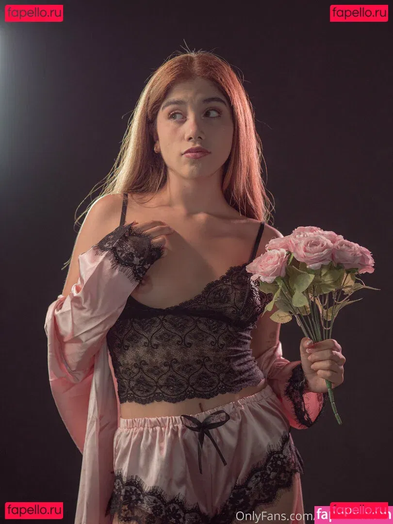 marinateen Onlyfans Photo Gallery 