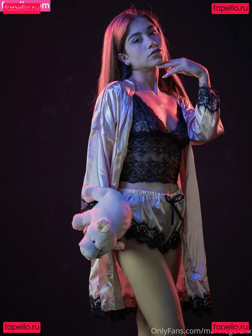 marinateen Onlyfans Photo Gallery 