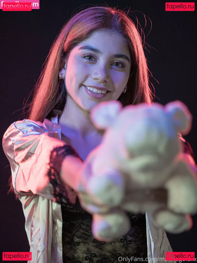 marinateen Onlyfans Photo Gallery 