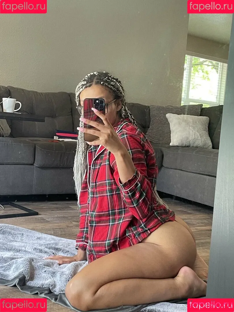 novastar18 Onlyfans Photo Gallery 