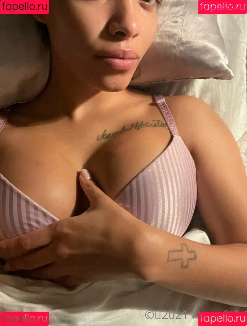 novastar18 Onlyfans Photo Gallery 