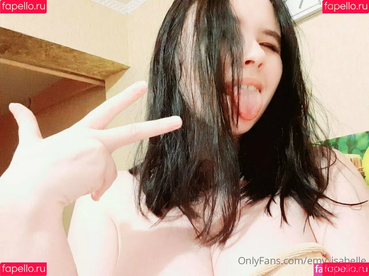 emy_isabelle Onlyfans Photo Gallery 