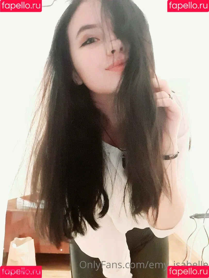 emy_isabelle Onlyfans Photo Gallery 
