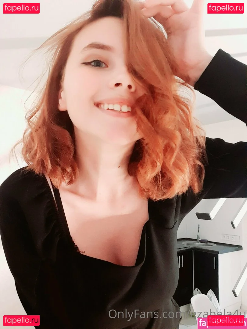 emy_isabelle Onlyfans Photo Gallery 