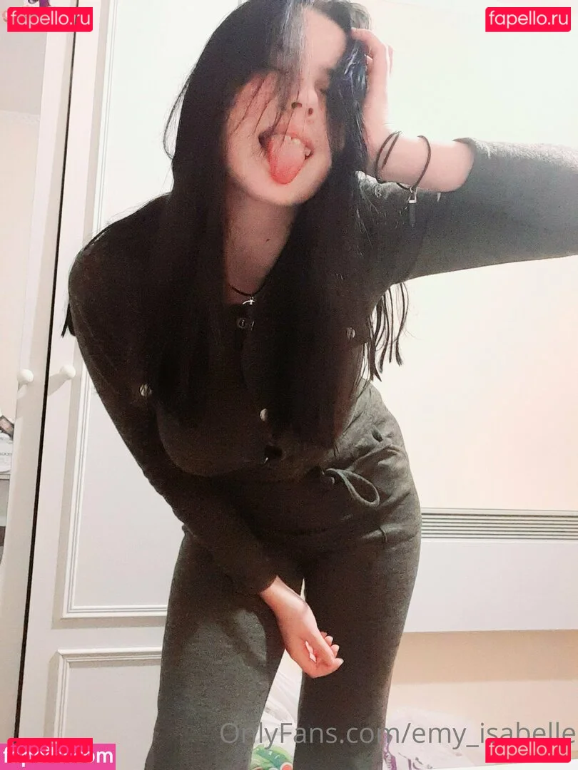 emy_isabelle Onlyfans Photo Gallery 