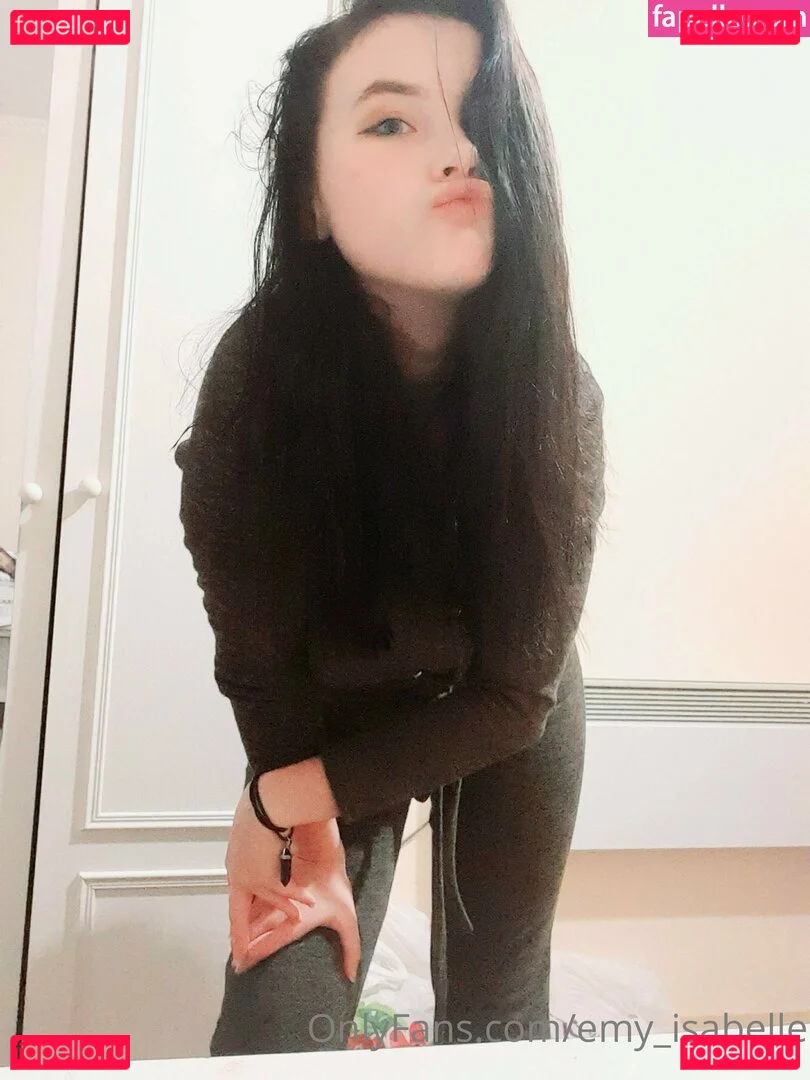 emy_isabelle Onlyfans Photo Gallery 