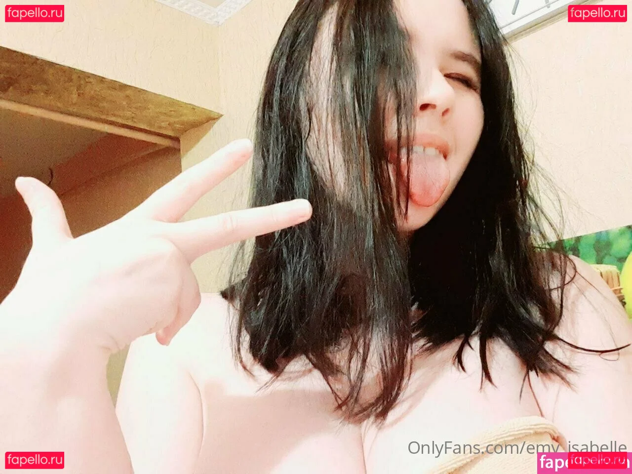 emy_isabelle Onlyfans Photo Gallery 