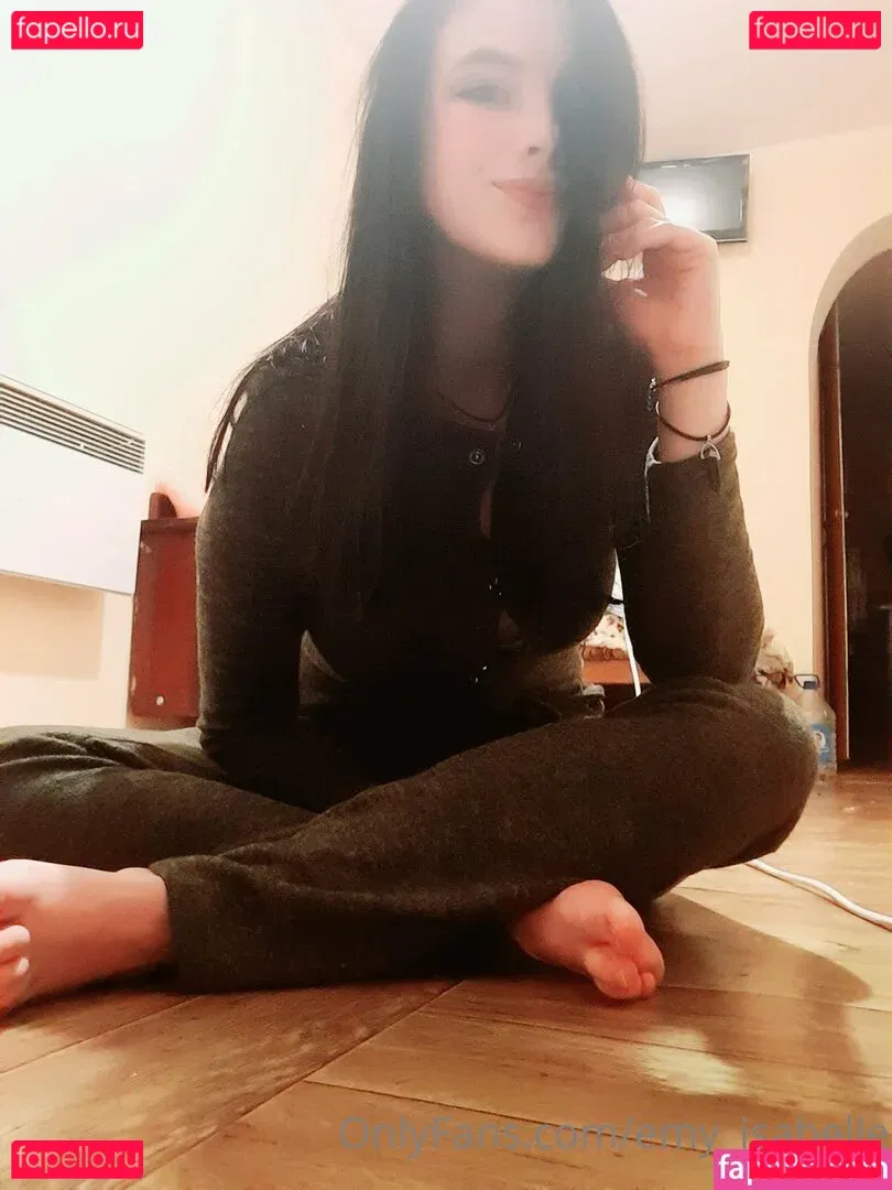 emy_isabelle Onlyfans Photo Gallery 