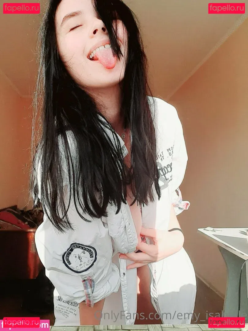 emy_isabelle Onlyfans Photo Gallery 