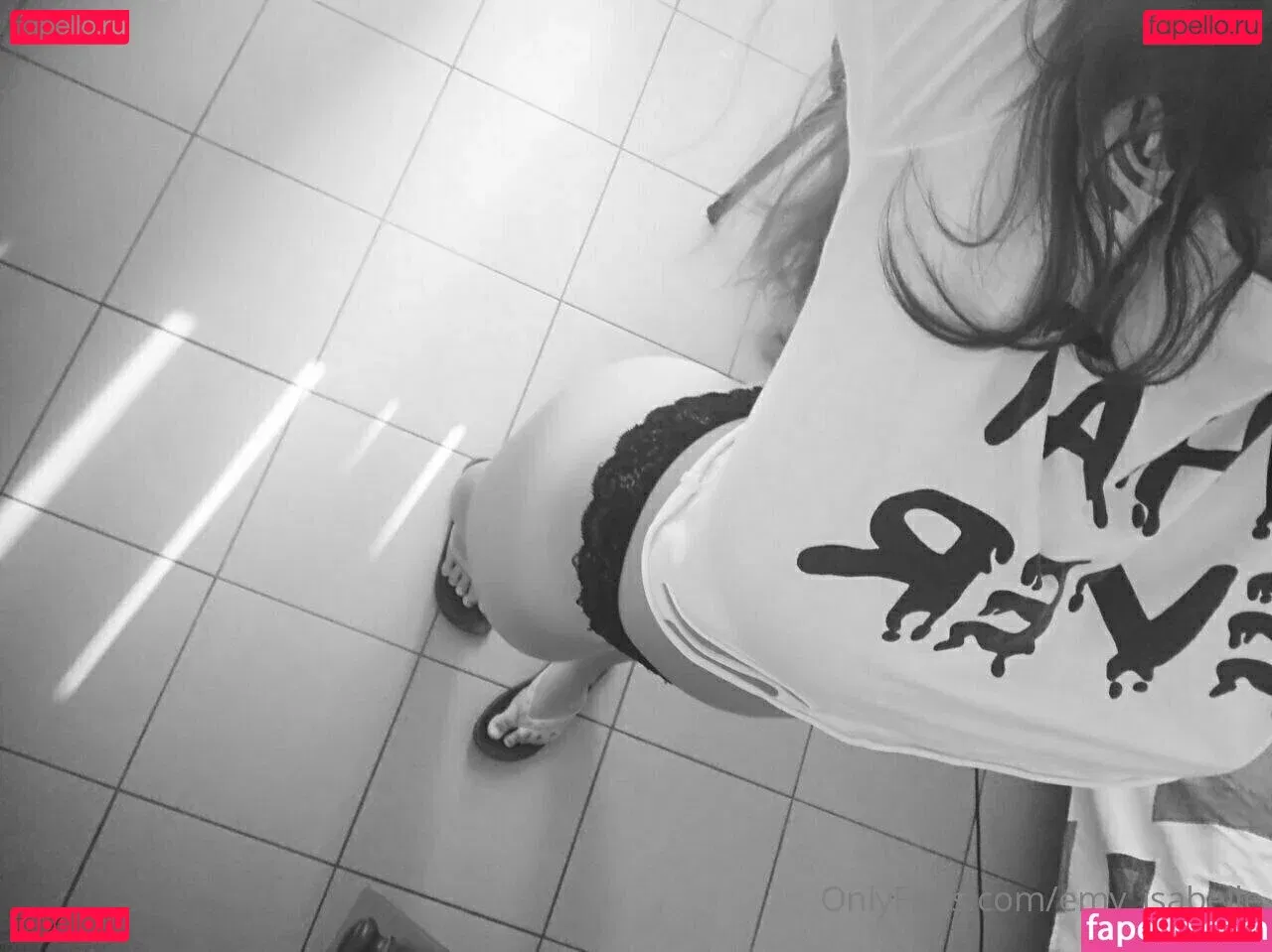 emy_isabelle Onlyfans Photo Gallery 