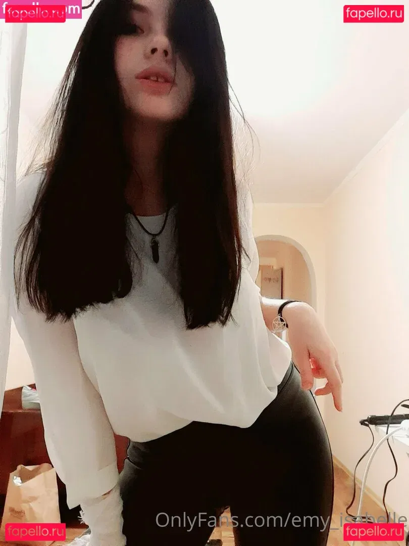 emy_isabelle Onlyfans Photo Gallery 