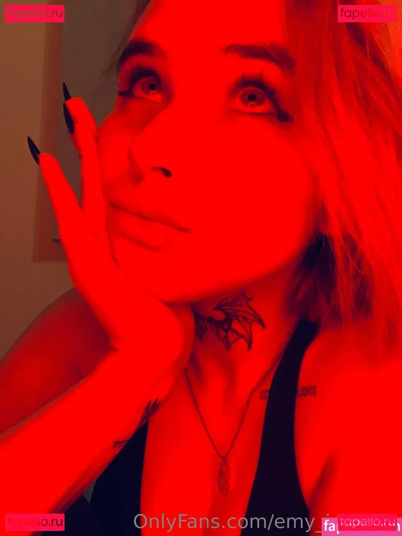 emy_isabelle Onlyfans Photo Gallery 