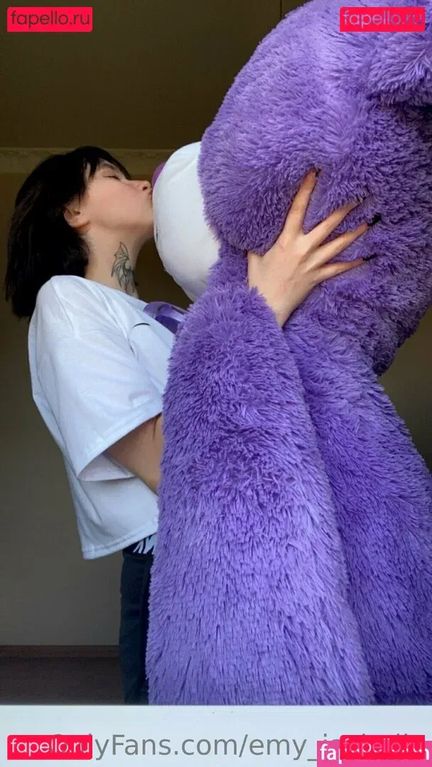 emy_isabelle Onlyfans Photo Gallery 