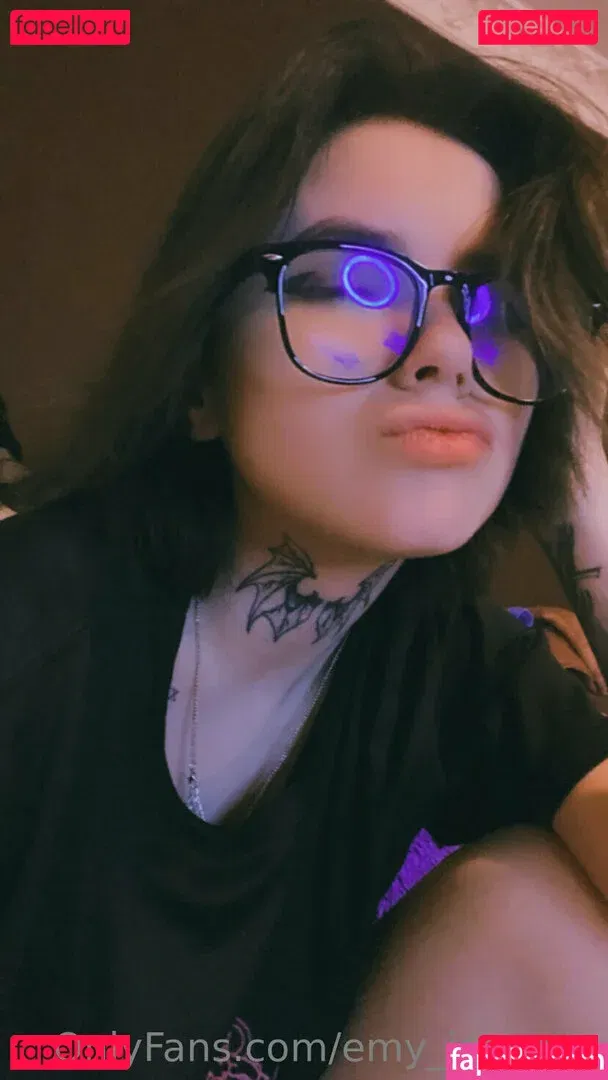 emy_isabelle Onlyfans Photo Gallery 