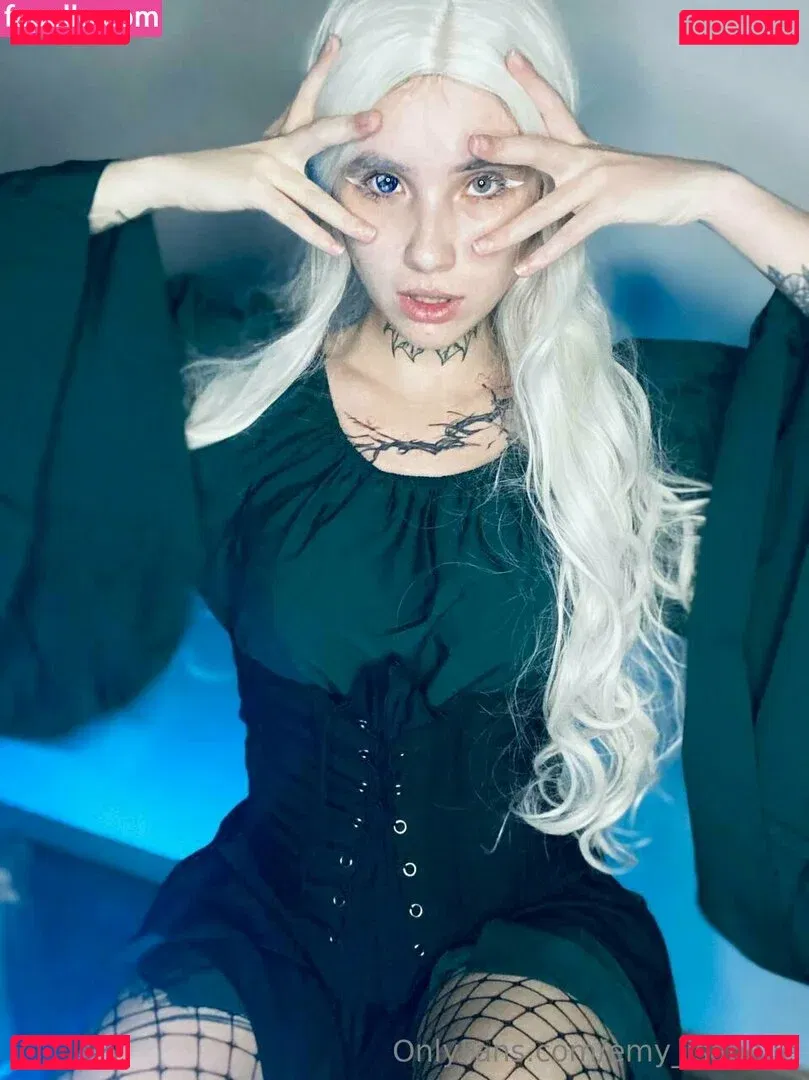 emy_isabelle Onlyfans Photo Gallery 