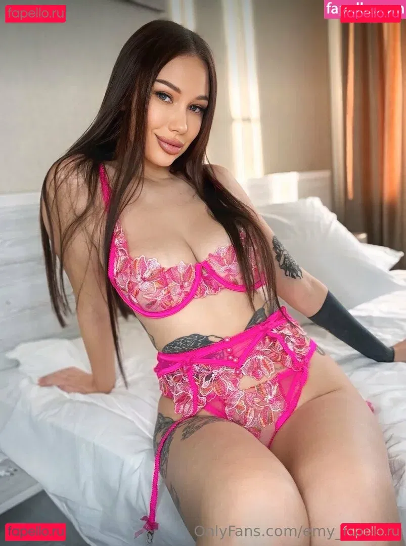 emy_isabelle Onlyfans Photo Gallery 
