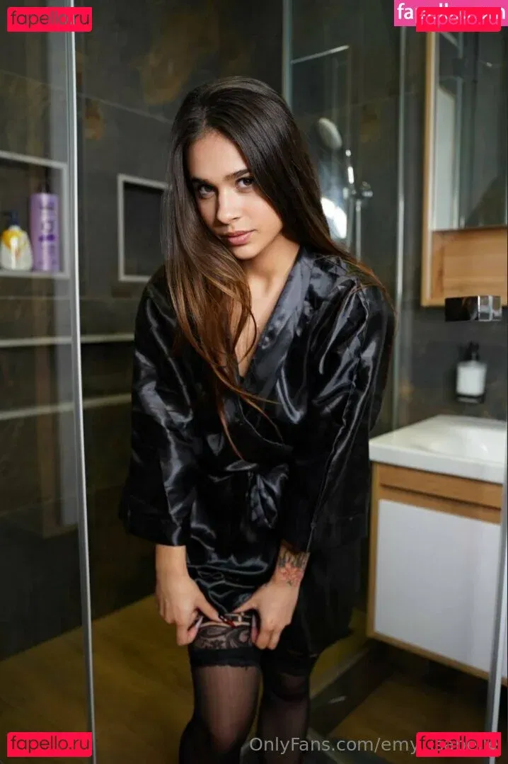 emy_isabelle Onlyfans Photo Gallery 