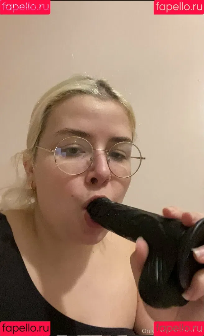 beatips Onlyfans Photo Gallery 