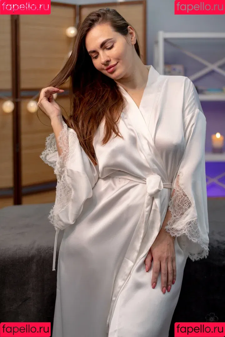 ASMR Massage Onlyfans Photo Gallery 