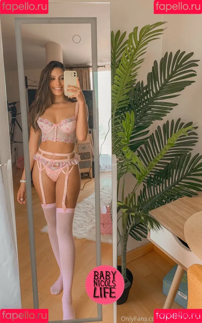 babynicolslife Onlyfans Photo Gallery 