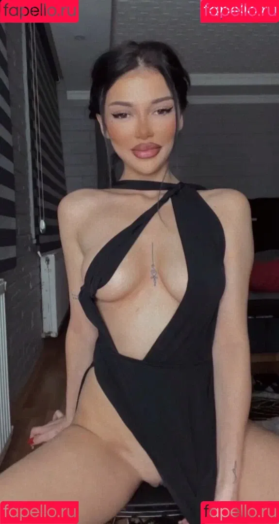 Demon Lives Onlyfans Photo Gallery 