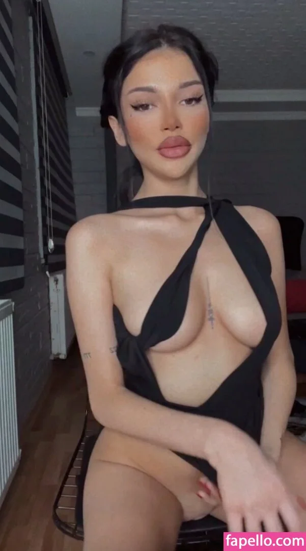 Demon Lives Onlyfans Photo Gallery 