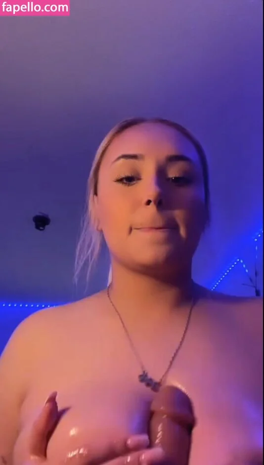 Demon Lives Onlyfans Photo Gallery 