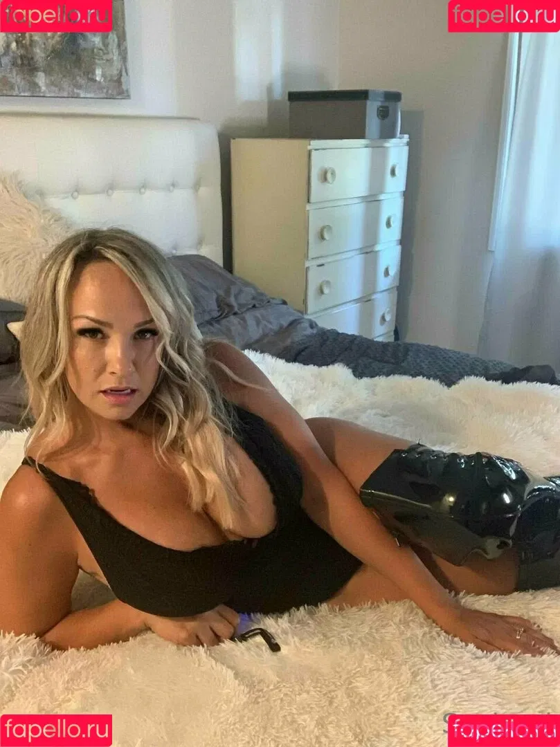 sexisuzi Onlyfans Photo Gallery 