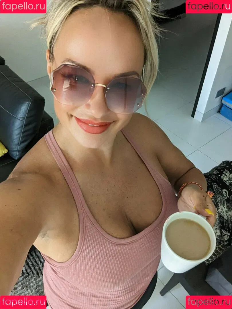 sexisuzi Onlyfans Photo Gallery 