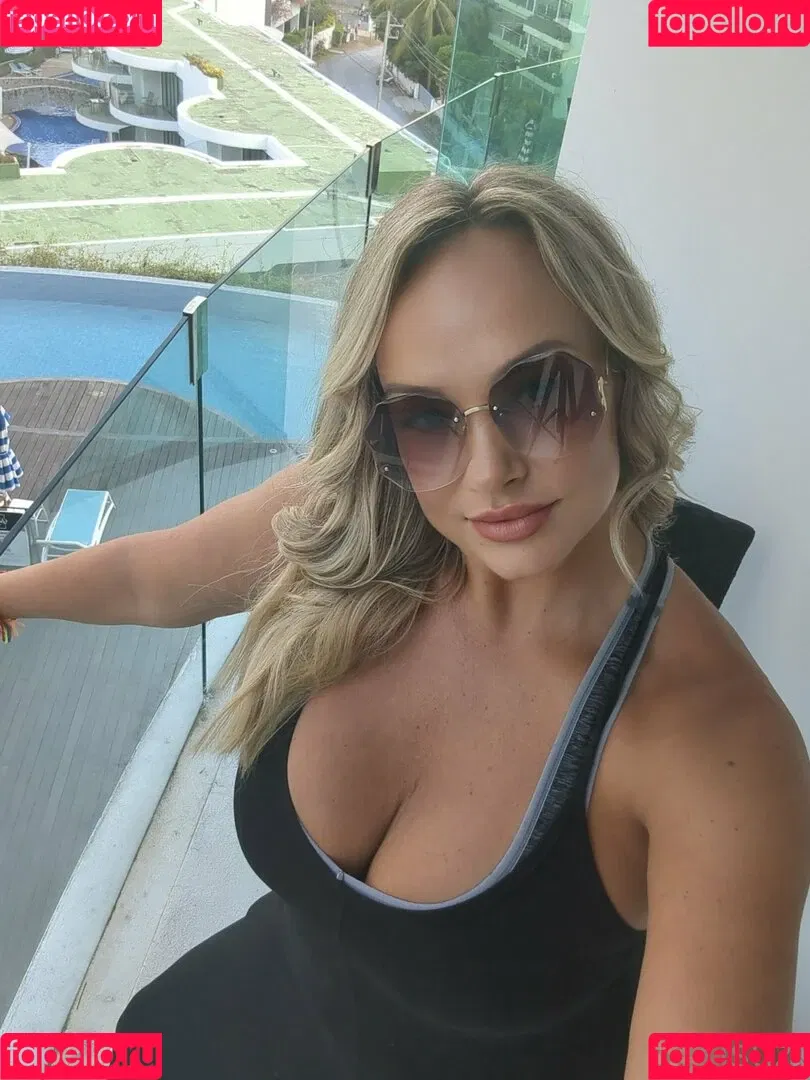 sexisuzi Onlyfans Photo Gallery 