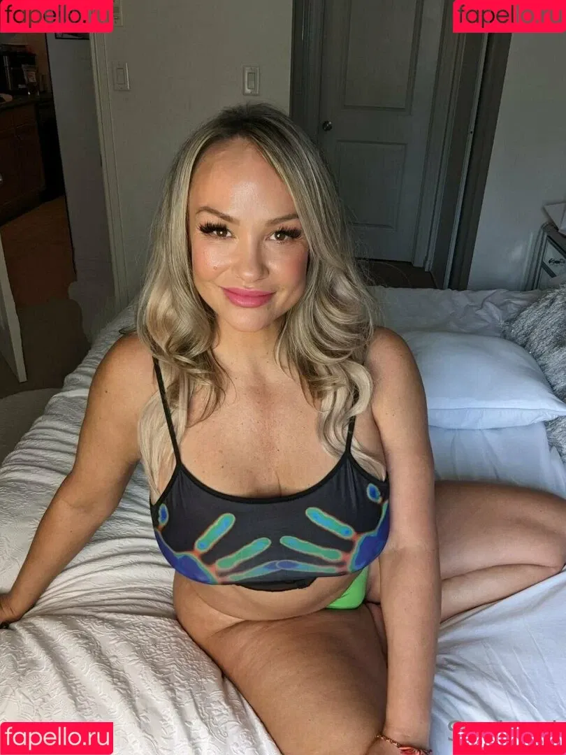 sexisuzi Onlyfans Photo Gallery 