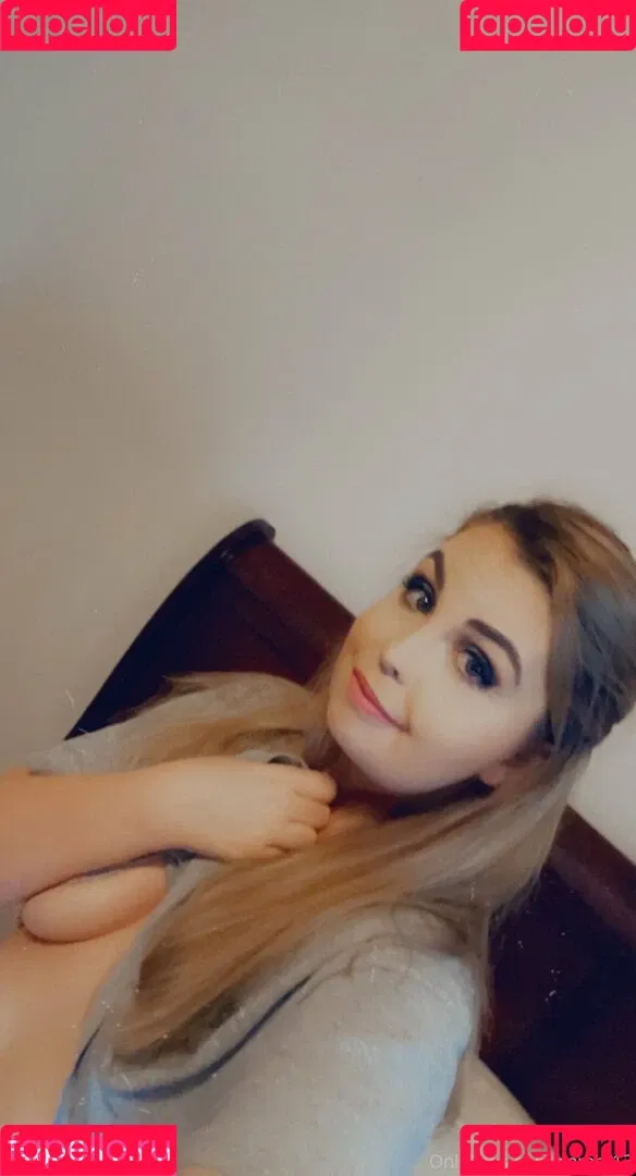 xxsarahtease Onlyfans Photo Gallery 