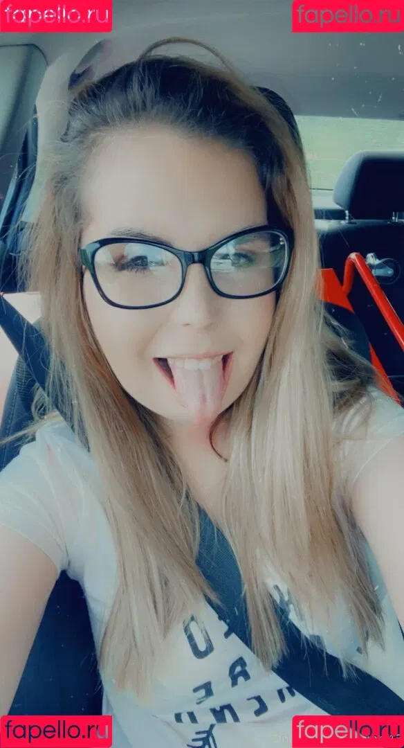 xxsarahtease Onlyfans Photo Gallery 