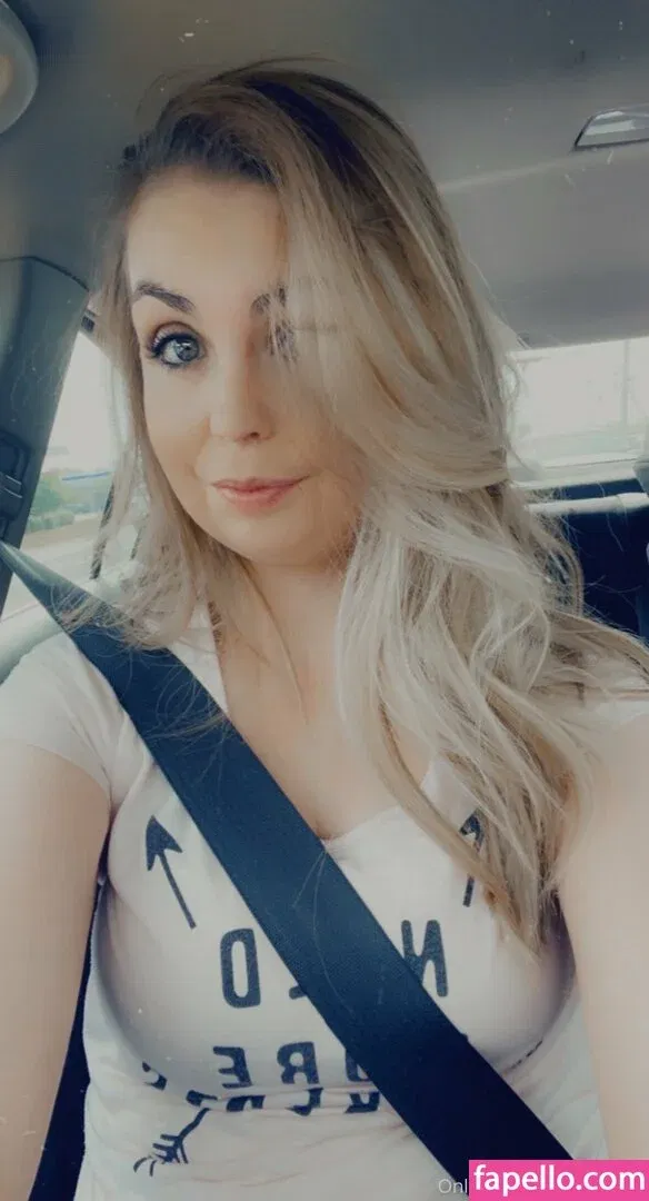 xxsarahtease Onlyfans Photo Gallery 