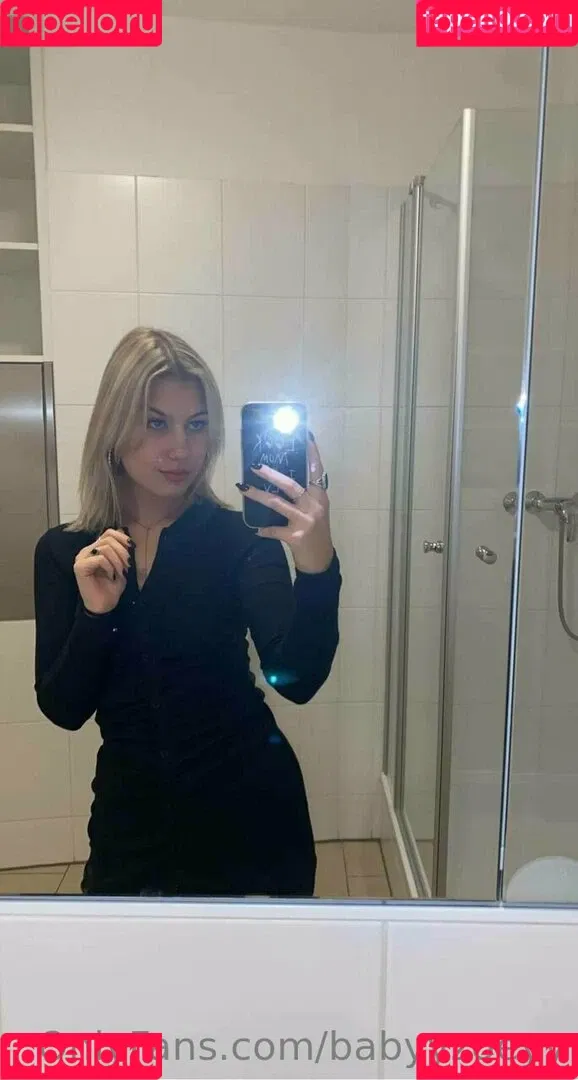 babyyzoeyy Onlyfans Photo Gallery 