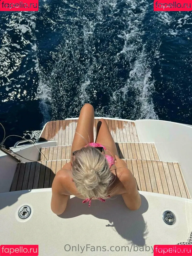 babyyzoeyy Onlyfans Photo Gallery 