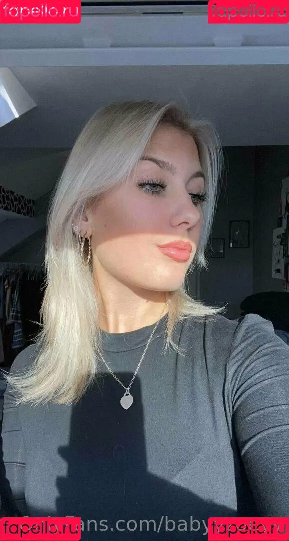 babyyzoeyy Onlyfans Photo Gallery 