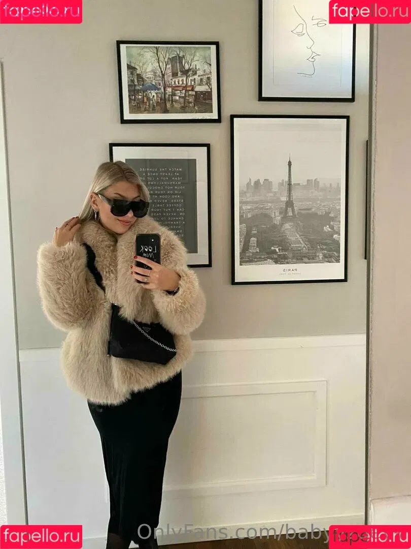 babyyzoeyy Onlyfans Photo Gallery 