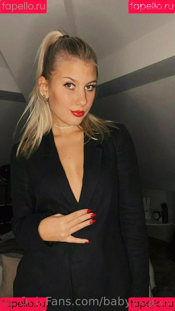 babyyzoeyy Onlyfans Photo Gallery 