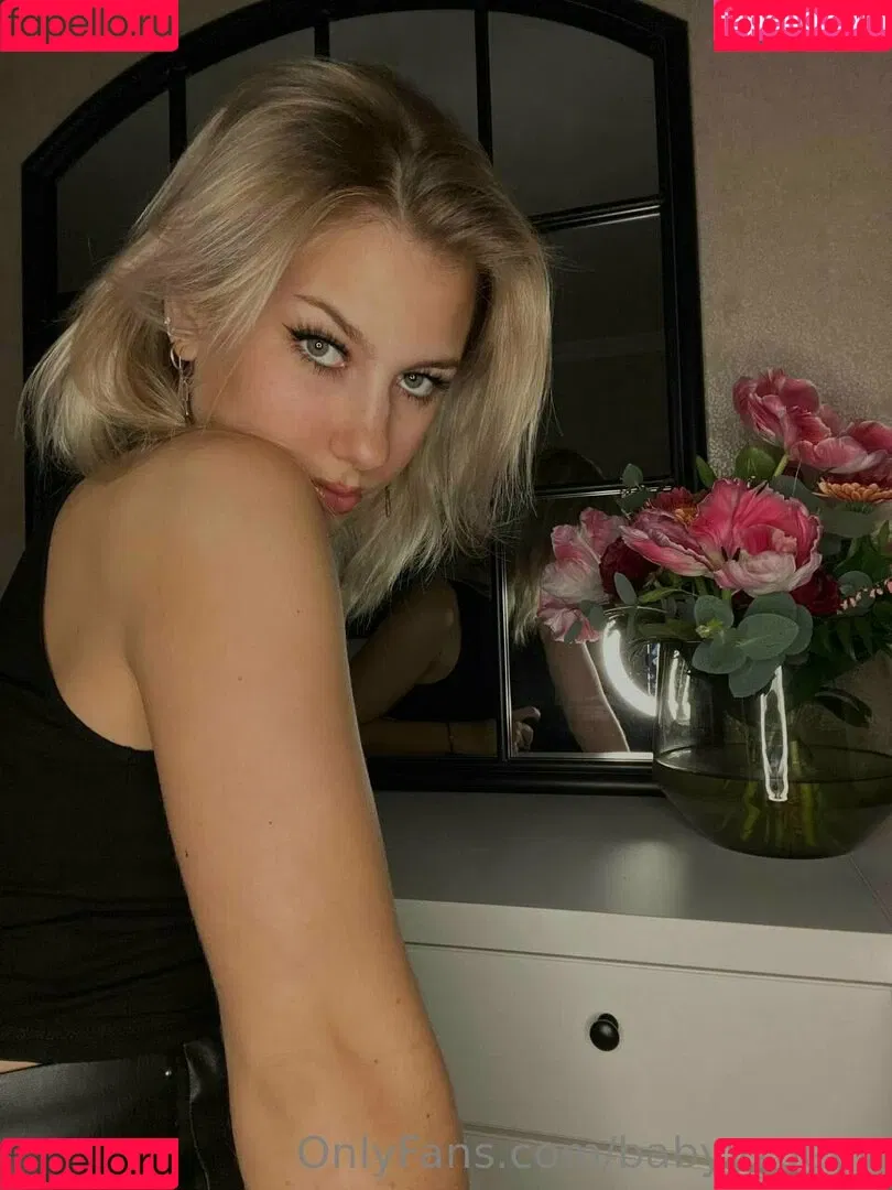 babyyzoeyy Onlyfans Photo Gallery 